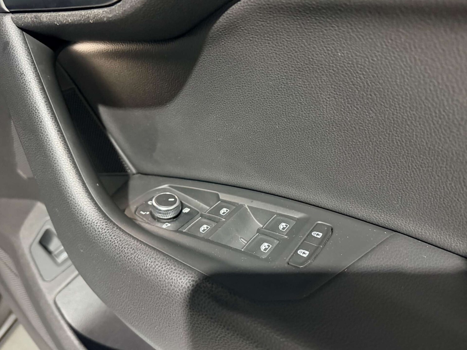 Used Volkswagen Touareg 2019 for sale - 77678679: Photo 18