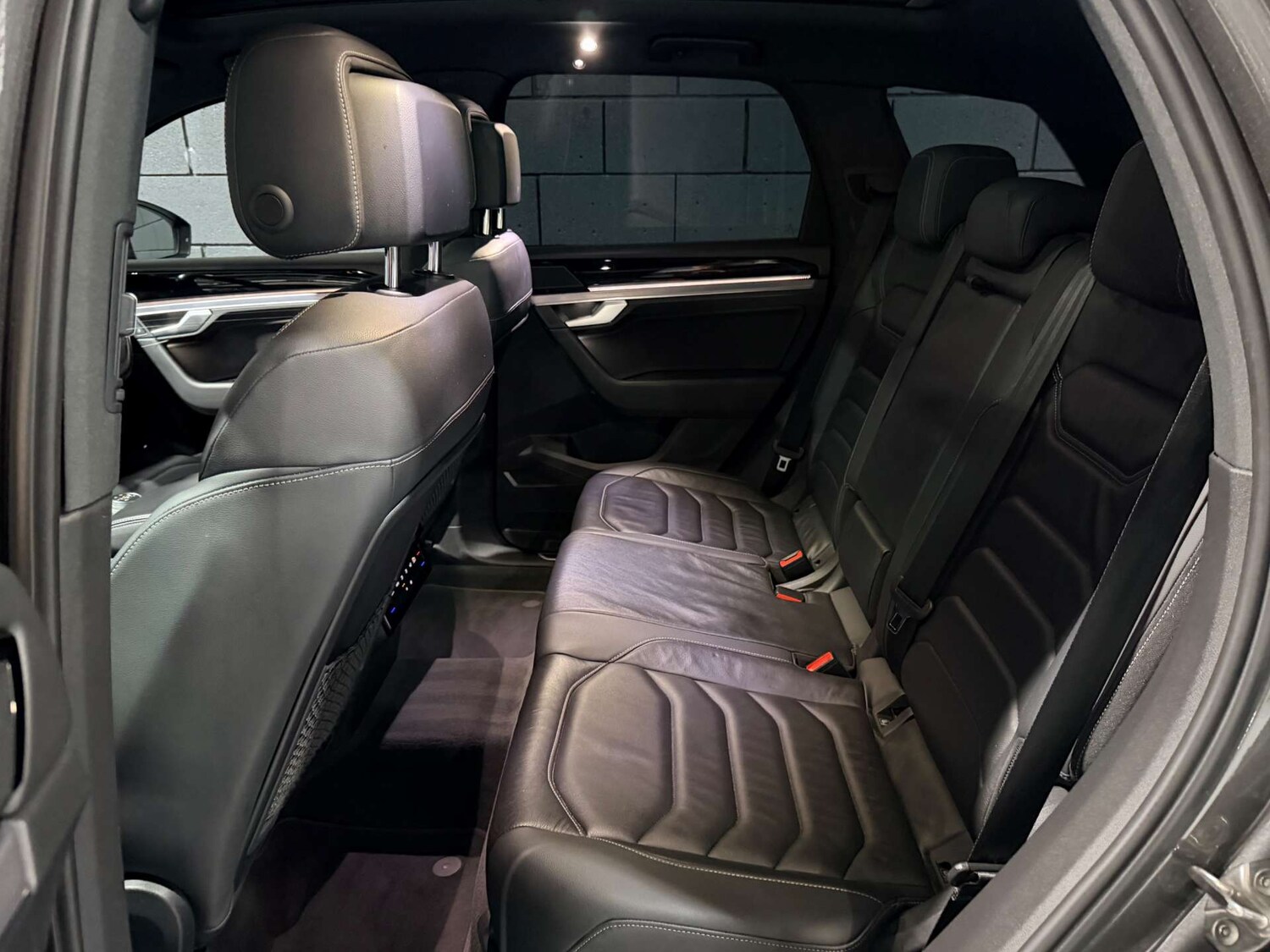 Used Volkswagen Touareg 2019 for sale - 77678679: Photo 60