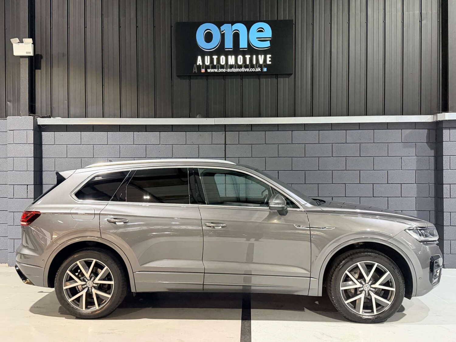 Used Volkswagen Touareg 2019 for sale - 77678679: Photo 7
