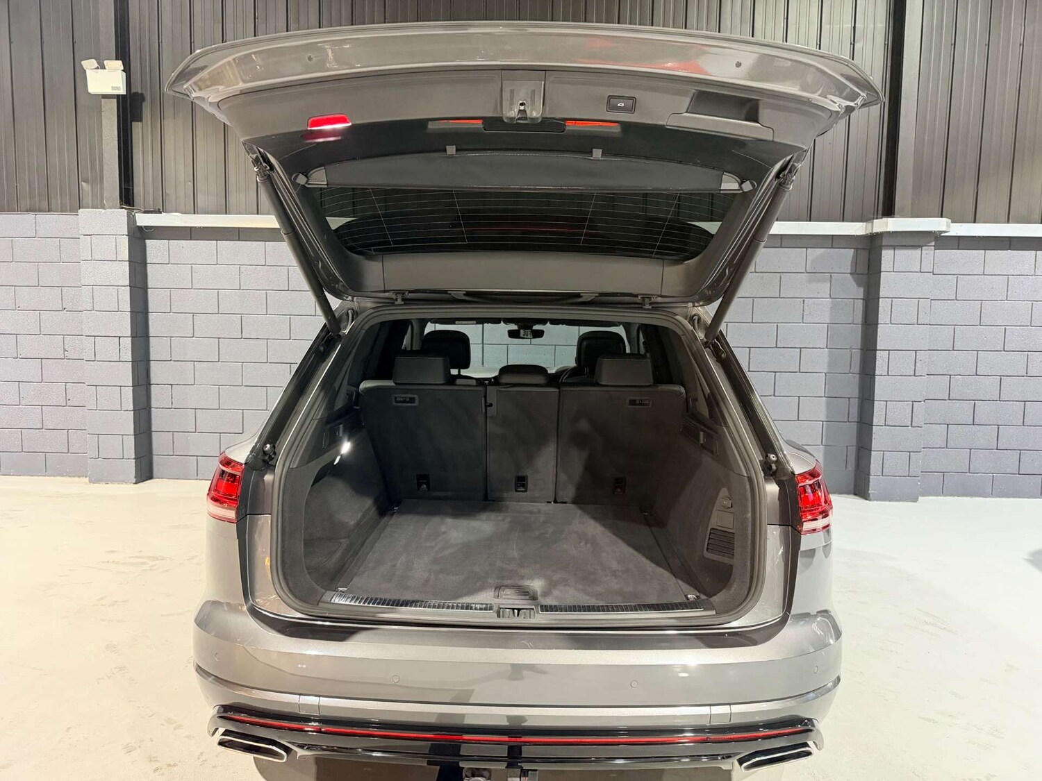 Used Volkswagen Touareg 2019 for sale - 77678679: Photo 76