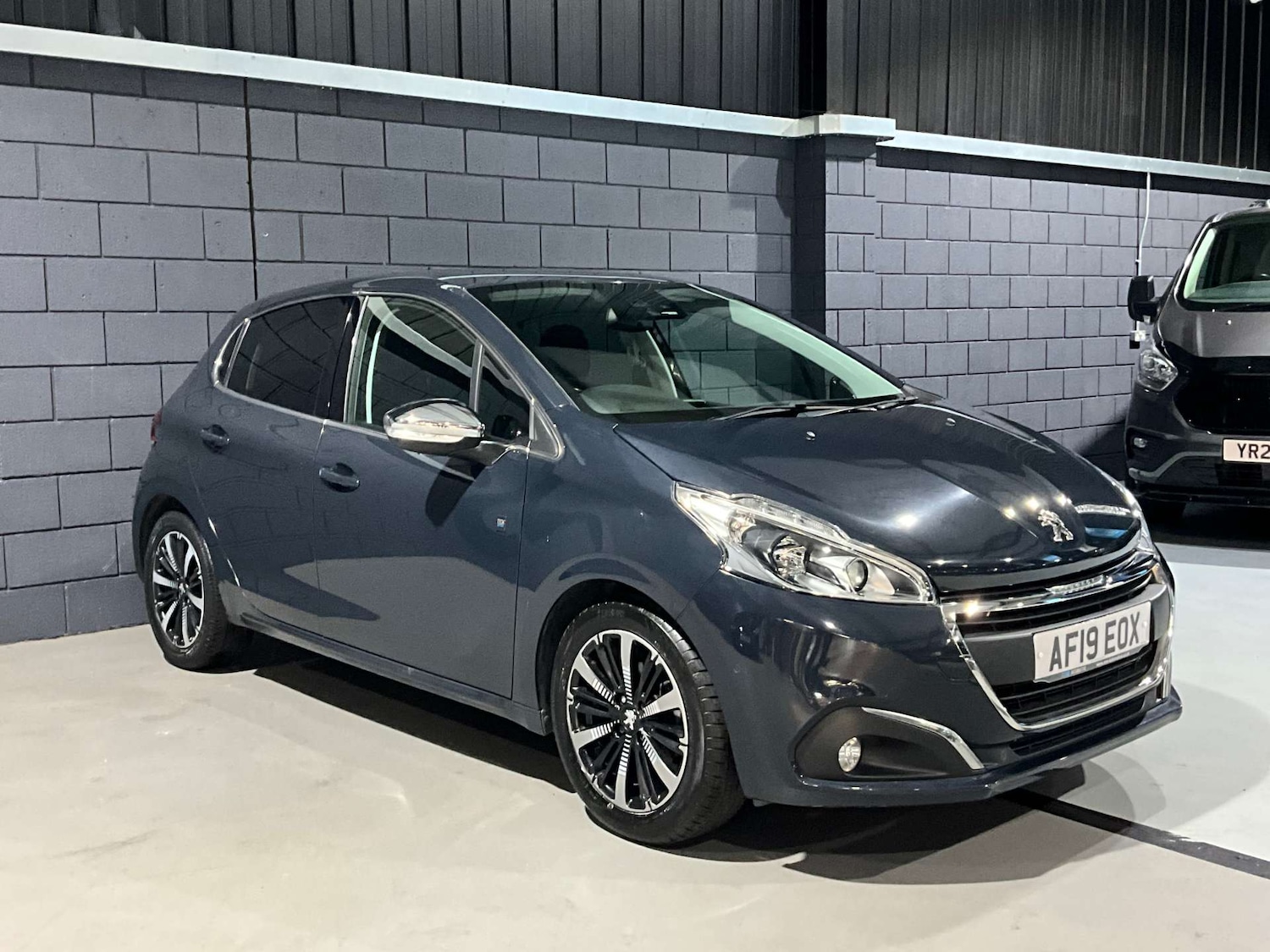 Used Peugeot 208 2019 for sale - 77920811: Photo 2