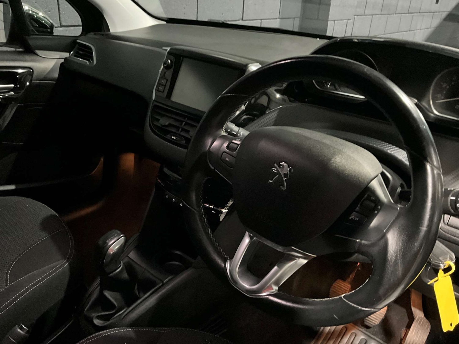 Used Peugeot 208 2019 for sale - 77920811: Photo 35