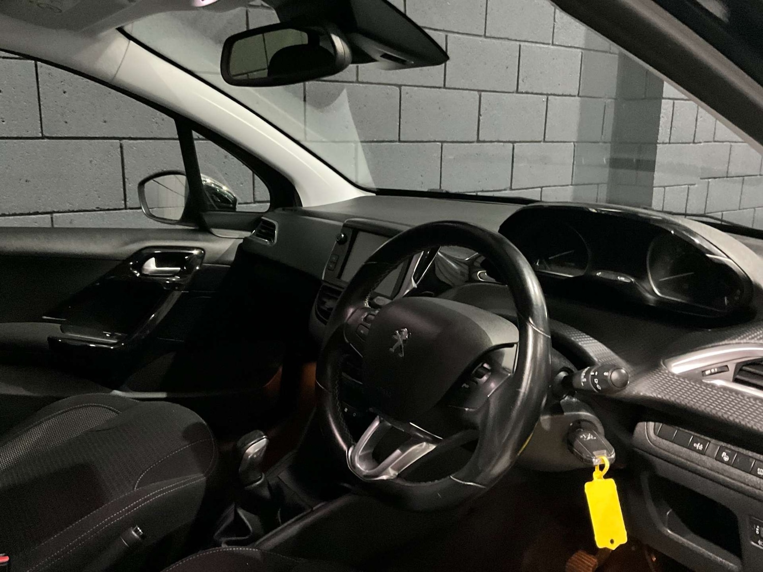 Used Peugeot 208 2019 for sale - 77920811: Photo 36