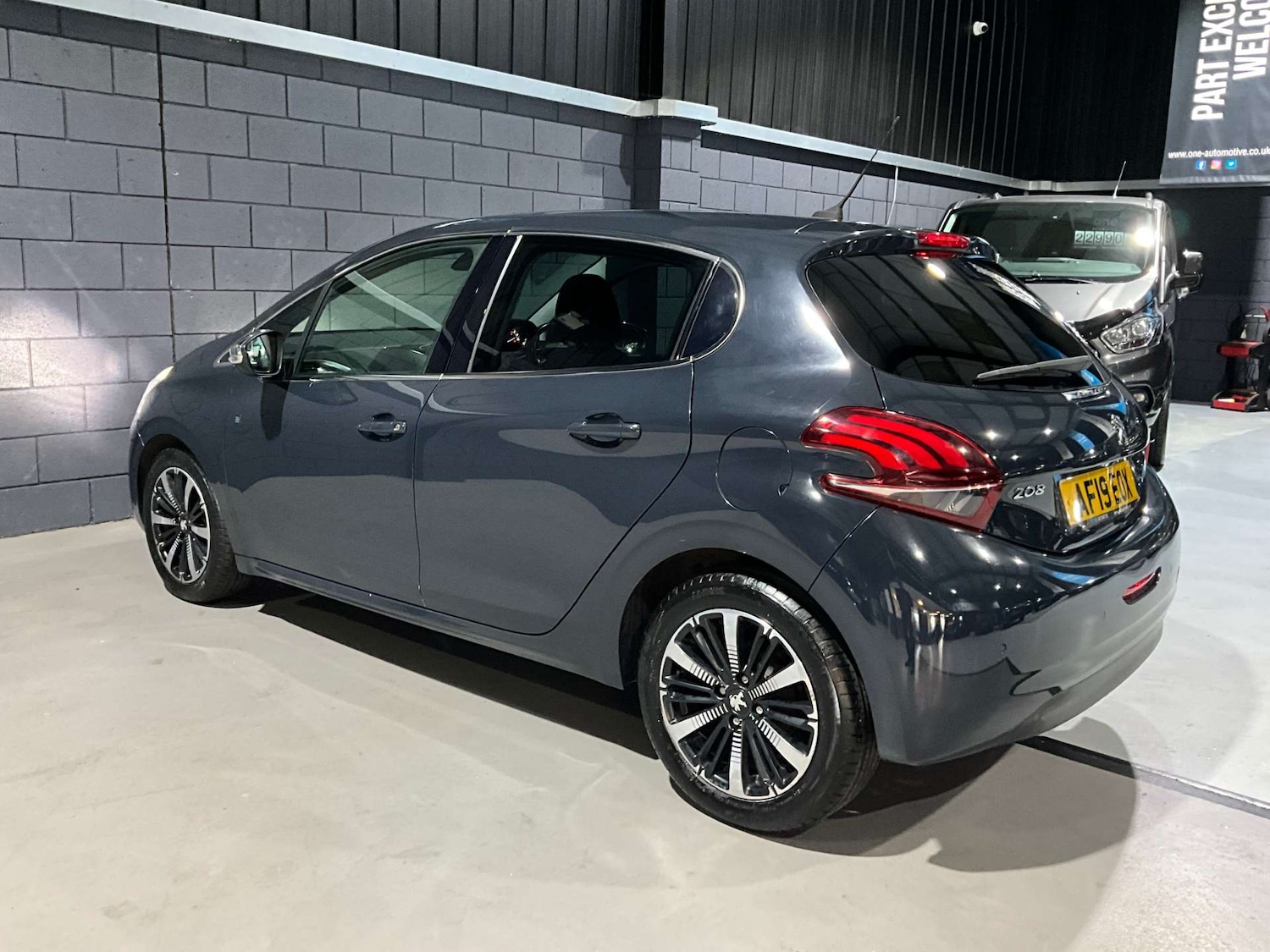 Used Peugeot 208 2019 for sale - 77920811: Photo 6