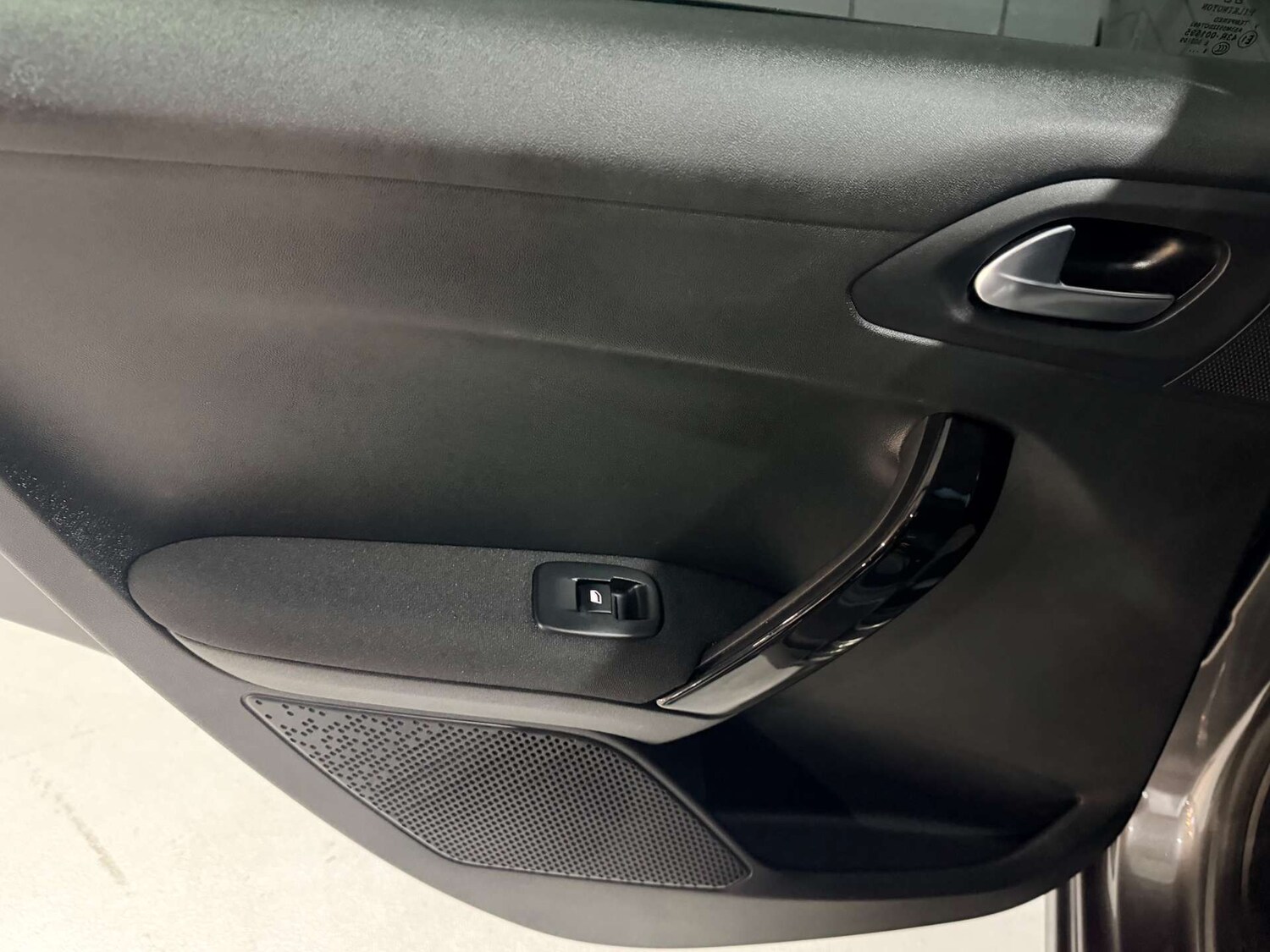 Used Peugeot 208 2018 for sale - 77836383: Photo 18