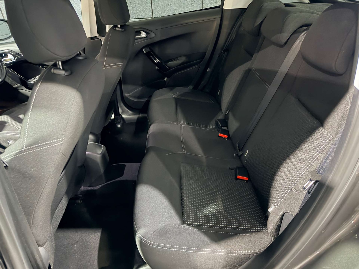 Used Peugeot 208 2018 for sale - 77836383: Photo 21