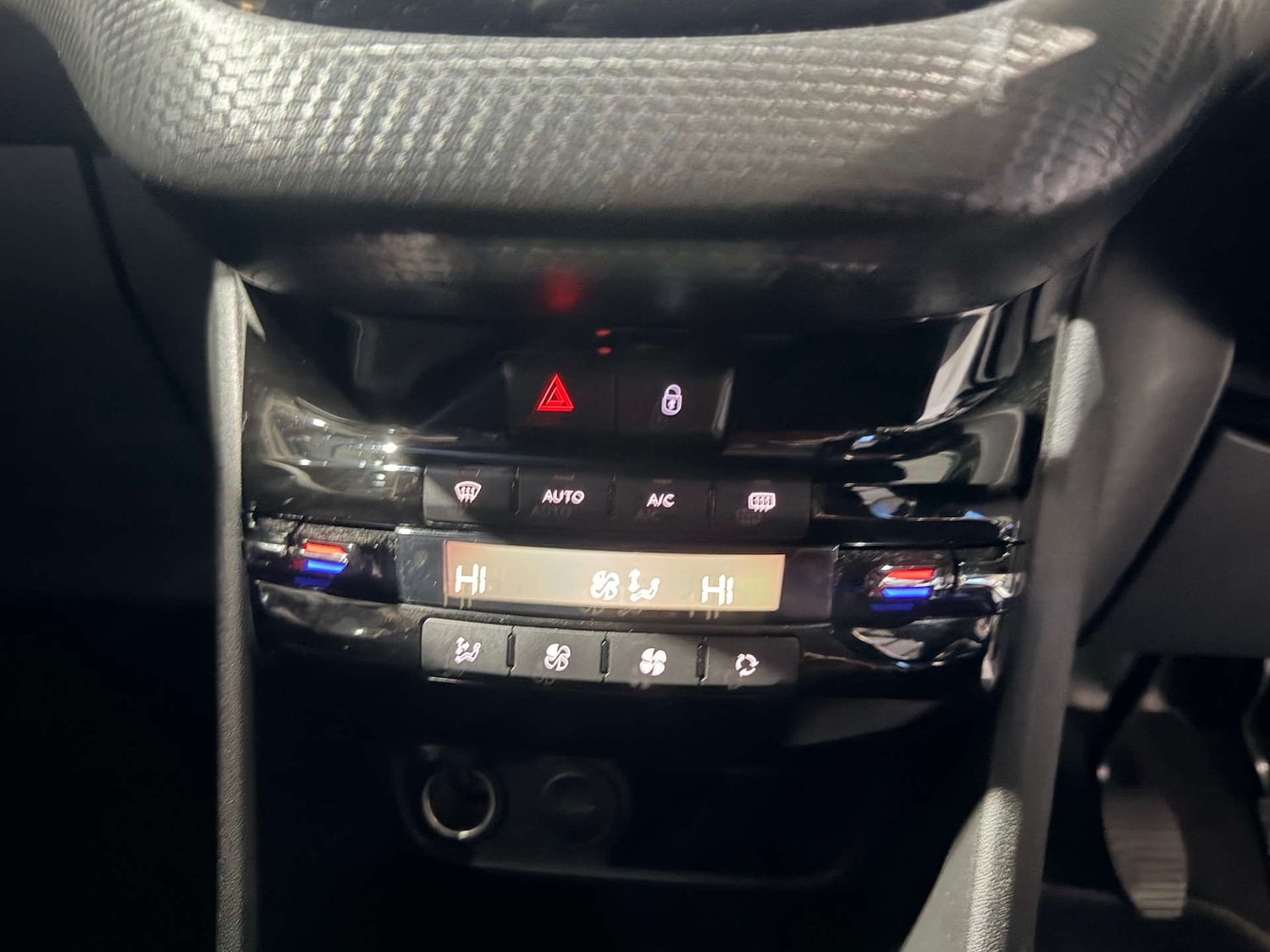 Used Peugeot 208 2019 for sale - 78201124: Photo 6