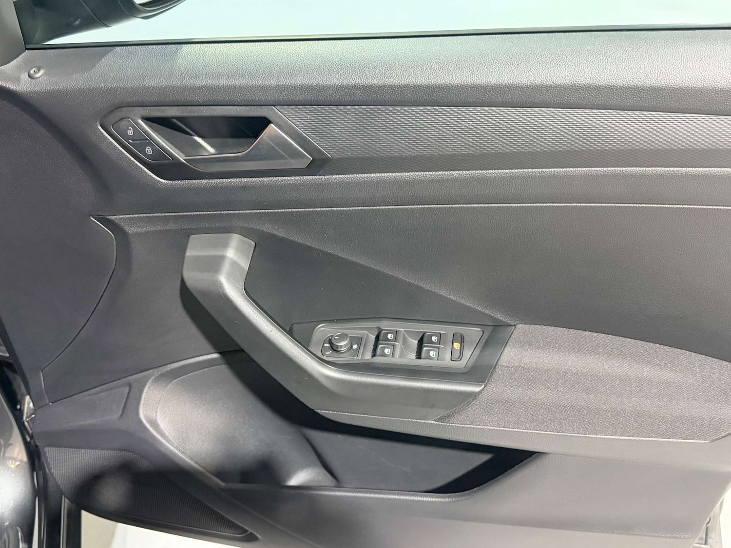 Used Volkswagen T-Roc 2021 for sale - 78198786: Photo 51