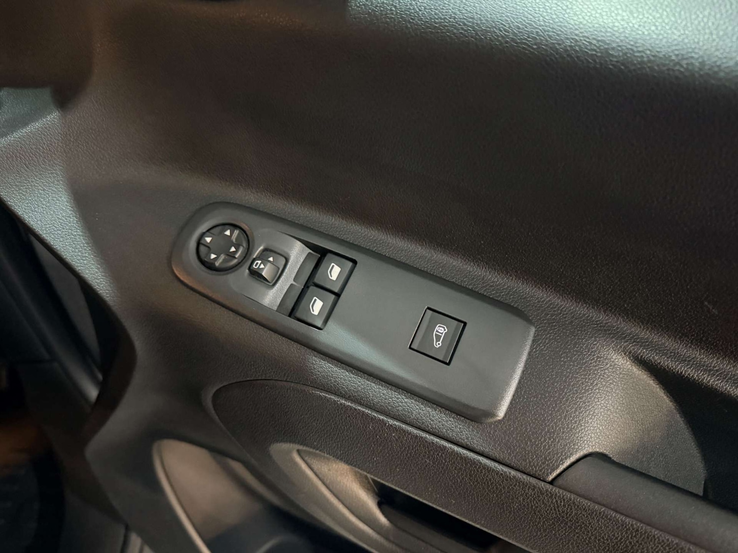 Used Peugeot Partner 2021 for sale - 77544966: Photo 40