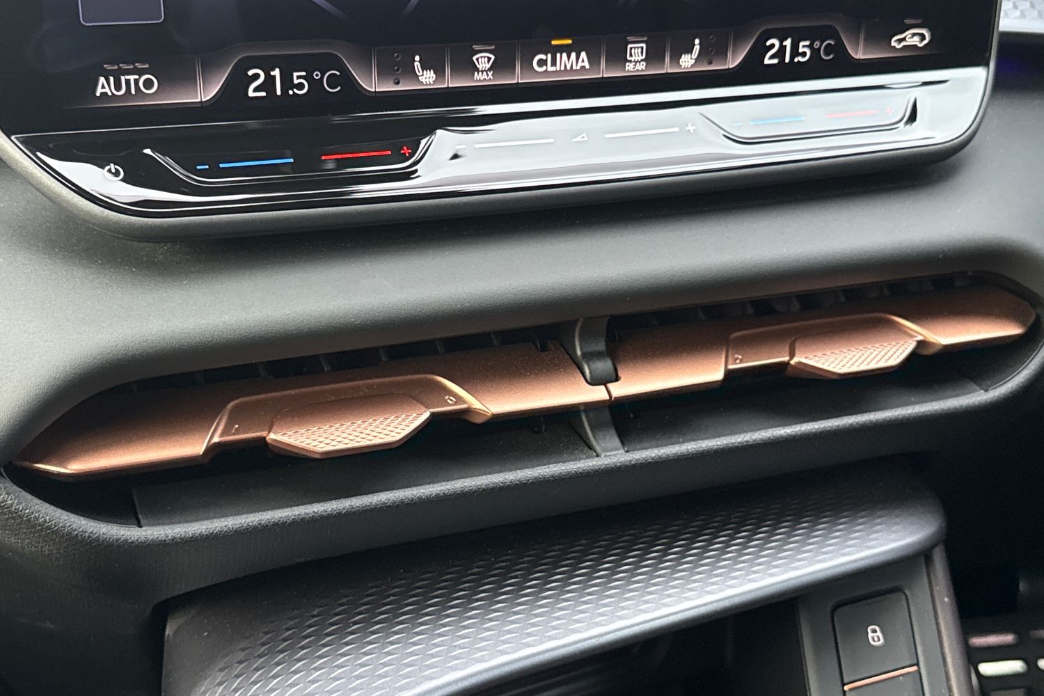 Used Cupra Terramar 2025 for sale - 76679217: Photo 23