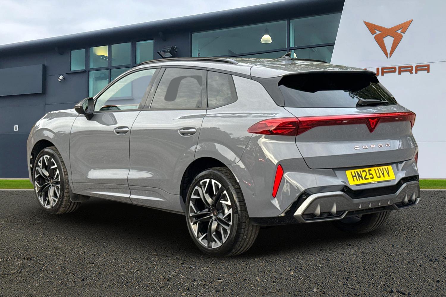 Used Cupra Terramar 2025 for sale - 76679217: Photo 3