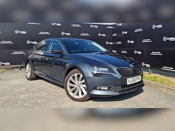 Used Skoda Superb 2018 for sale - 79280076: Photo