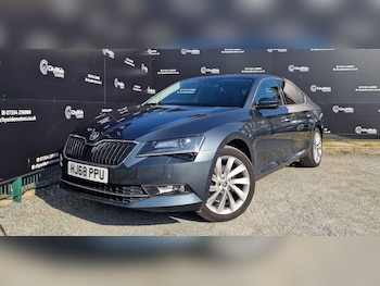 Used Skoda Superb 2018 for sale - 79280076: Photo