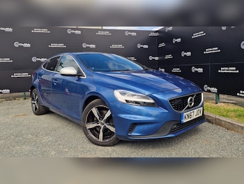 Used Volvo V40 2017 for sale - 78910917: Photo