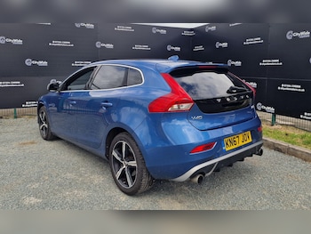 Used Volvo V40 2017 for sale - 78910917: Photo