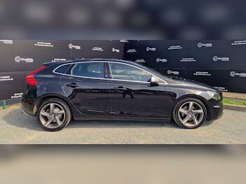 Used Volvo V40 2015 for sale - 79634206: Photo