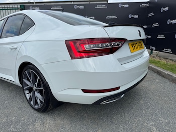 Used Skoda Superb 2017 for sale - 78933932: Photo
