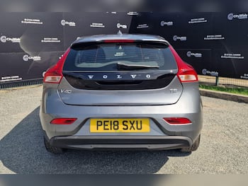 Used Volvo V40 2018 for sale - 79620983: Photo