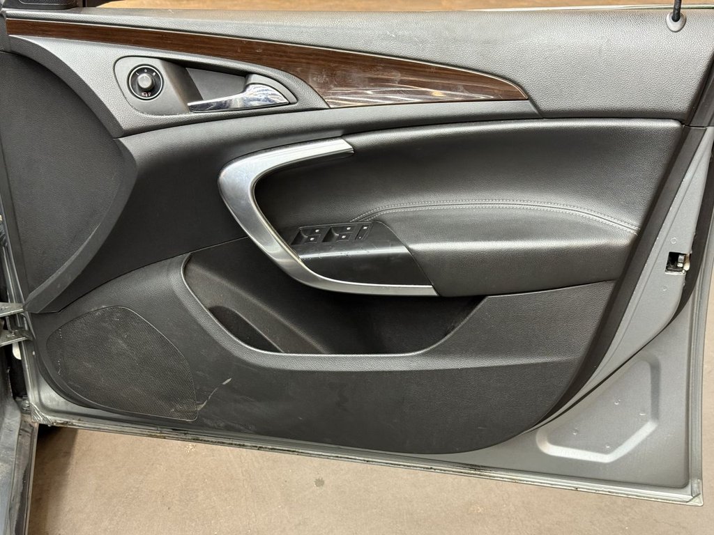 Used Vauxhall Insignia 2011 for sale - 77193386: Photo 15