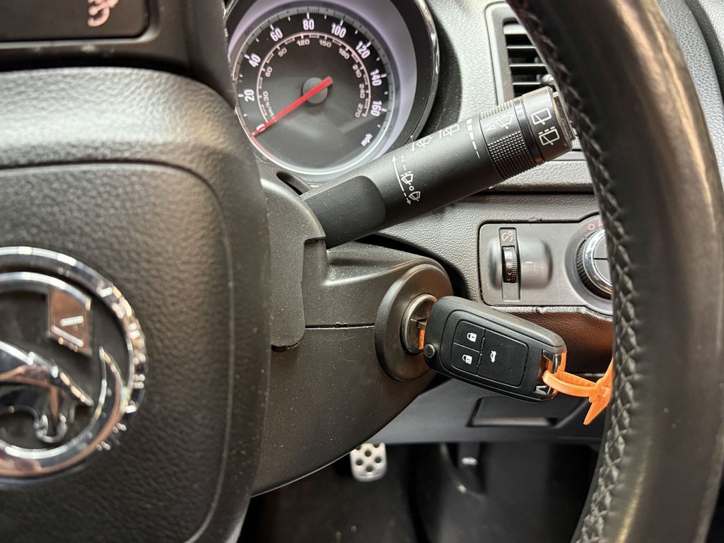 Used Vauxhall Insignia 2011 for sale - 77193386: Photo 32