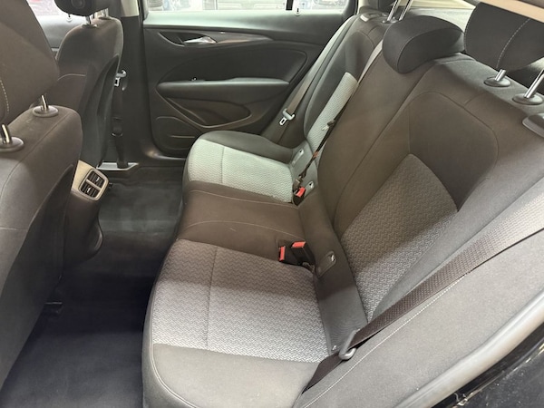 Used Vauxhall Insignia 2018 for sale - 76235595: Photo 23