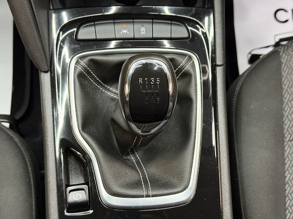 Used Vauxhall Insignia 2018 for sale - 76235595: Photo 34