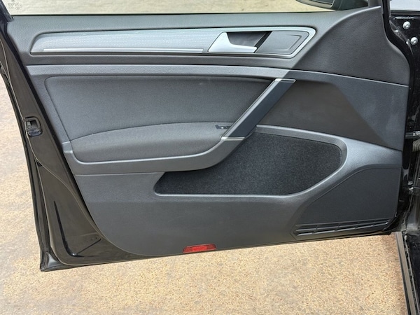 Used Volkswagen Golf 2019 for sale - 76216805: Photo 25