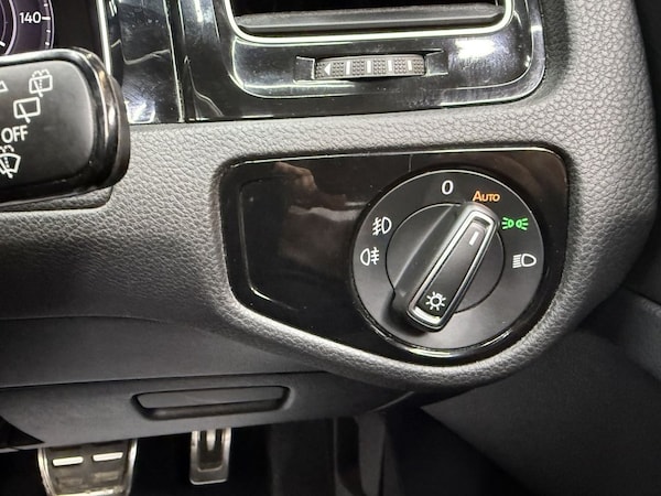 Used Volkswagen Golf 2019 for sale - 76216805: Photo 45