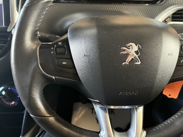 Used Peugeot 2008 2016 for sale - 74830606: Photo 34