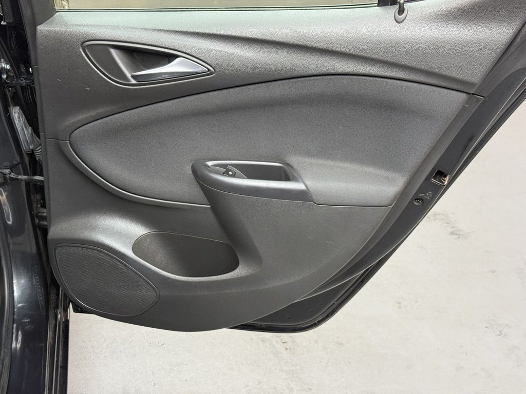 Used Vauxhall Astra 2015 for sale - 76570066: Photo 34