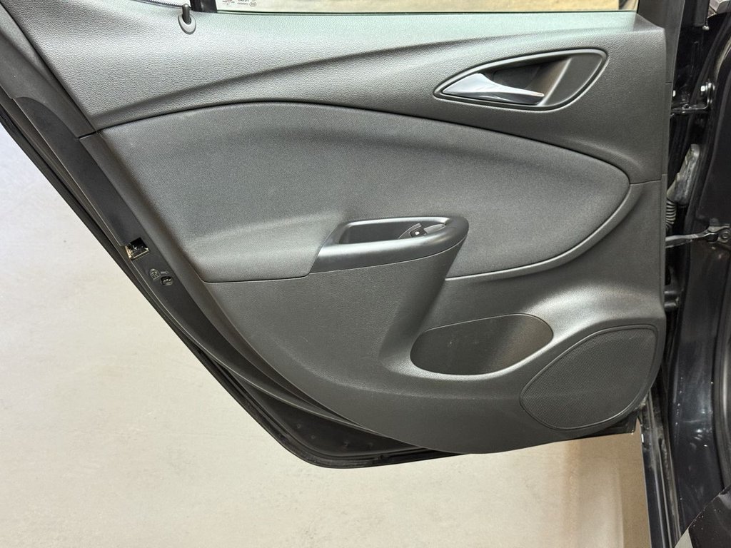 Used Vauxhall Astra 2015 for sale - 76570066: Photo 36