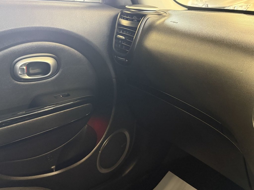 Used Kia Soul 2015 for sale - 76642324: Photo 40