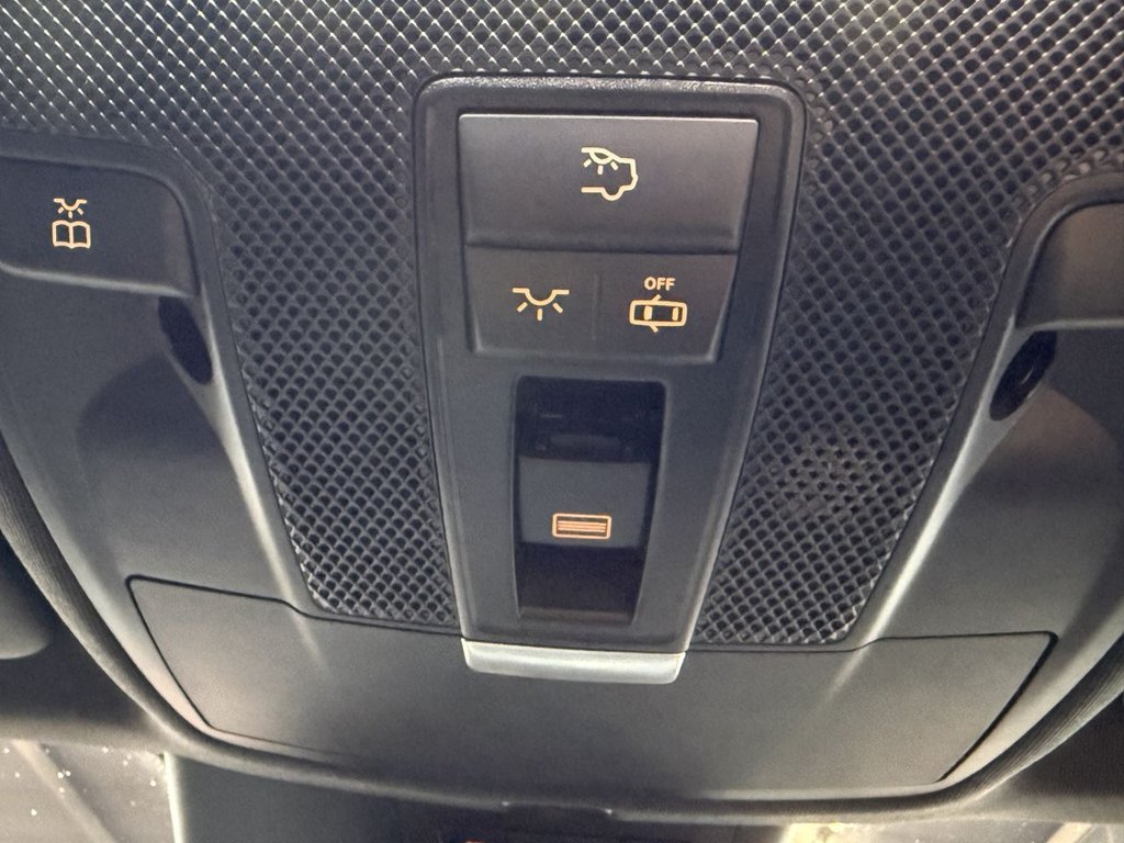 Used Mercedes-Benz A-Class 2015 for sale - 77835447: Photo 34