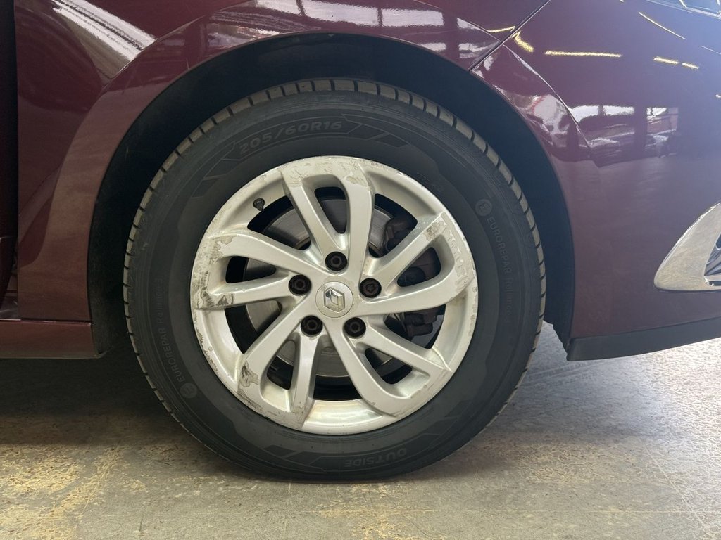 Used Renault Scenic 2015 for sale - 76395683: Photo 36