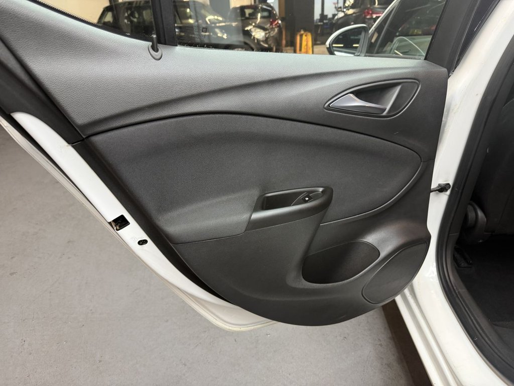 Used Vauxhall Astra 2016 for sale - 76900312: Photo 26