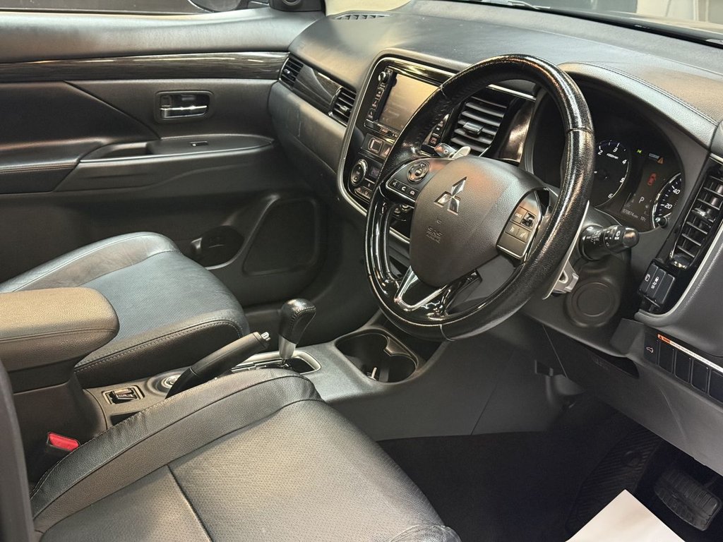 Used Mitsubishi Outlander 2016 for sale - 76520570: Photo 14