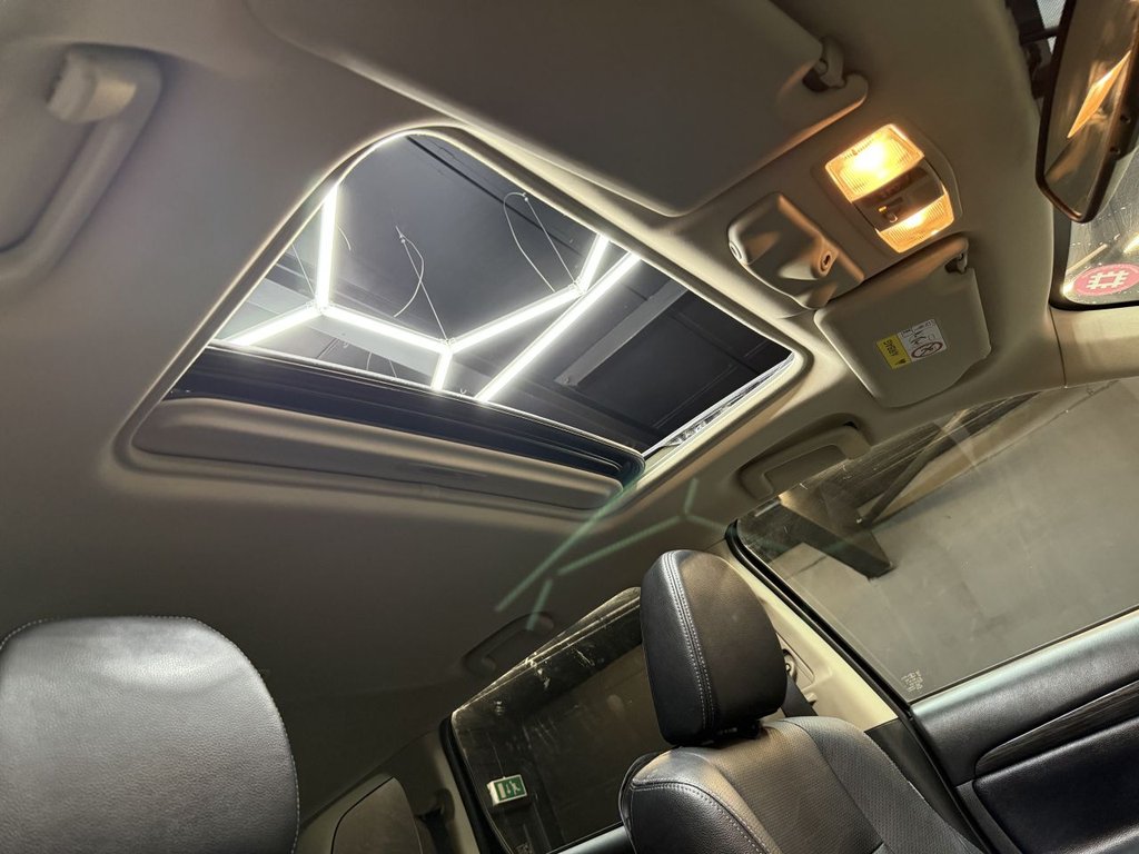 Used Mitsubishi Outlander 2016 for sale - 76520570: Photo 44