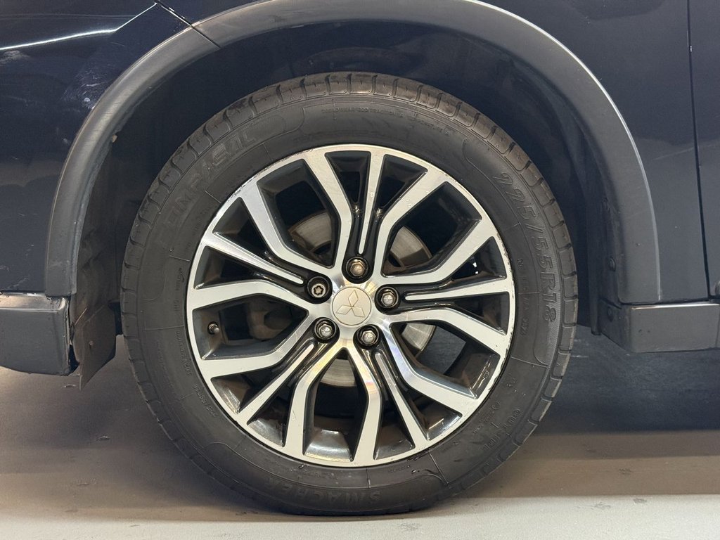 Used Mitsubishi Outlander 2016 for sale - 76520570: Photo 47