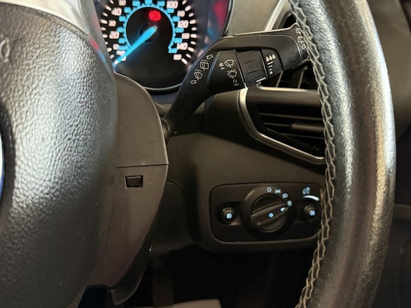 Used Ford Kuga 2015 for sale - 74830617: Photo 26
