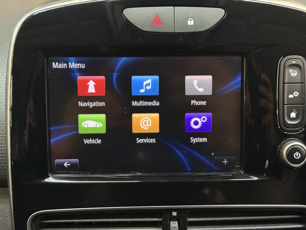 Used Renault Clio 2017 for sale - 76851050: Photo 28