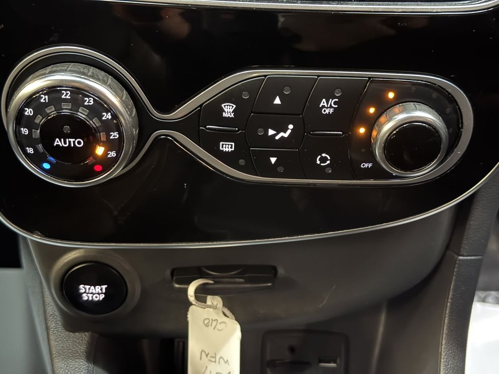 Used Renault Clio 2017 for sale - 76851050: Photo 31