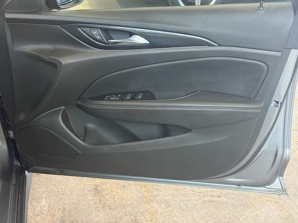 Used Vauxhall Insignia 2019 for sale - 76147919: Photo 14