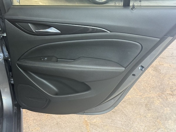 Used Vauxhall Insignia 2019 for sale - 76147919: Photo 16