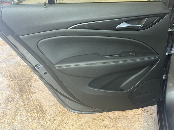 Used Vauxhall Insignia 2019 for sale - 76147919: Photo 21