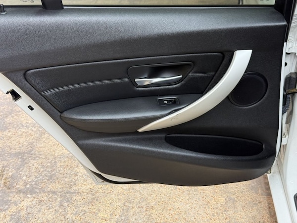 Used BMW 3 Series 2015 for sale - 75693103: Photo 25