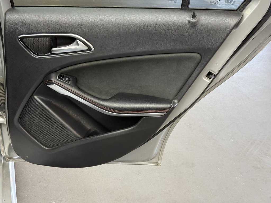 Used Mercedes-Benz A-Class 2016 for sale - 77952542: Photo 16