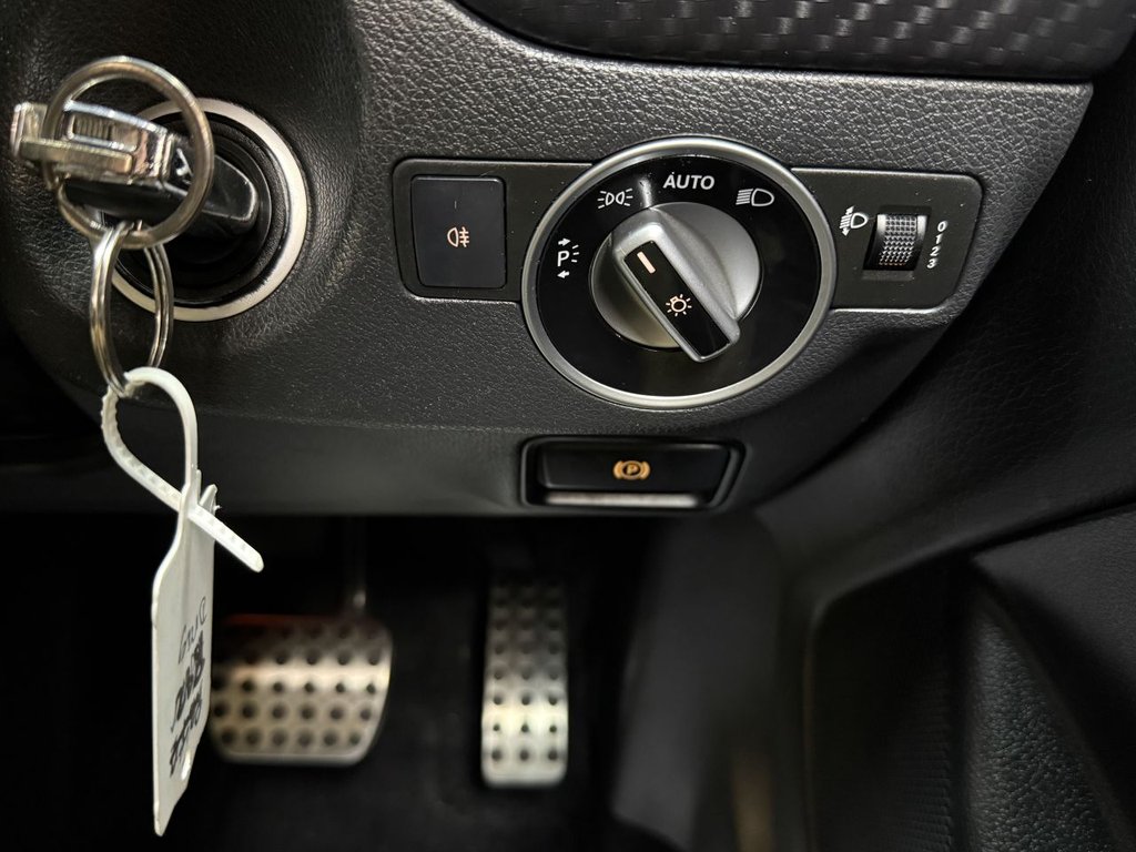 Used Mercedes-Benz A-Class 2016 for sale - 77952542: Photo 43