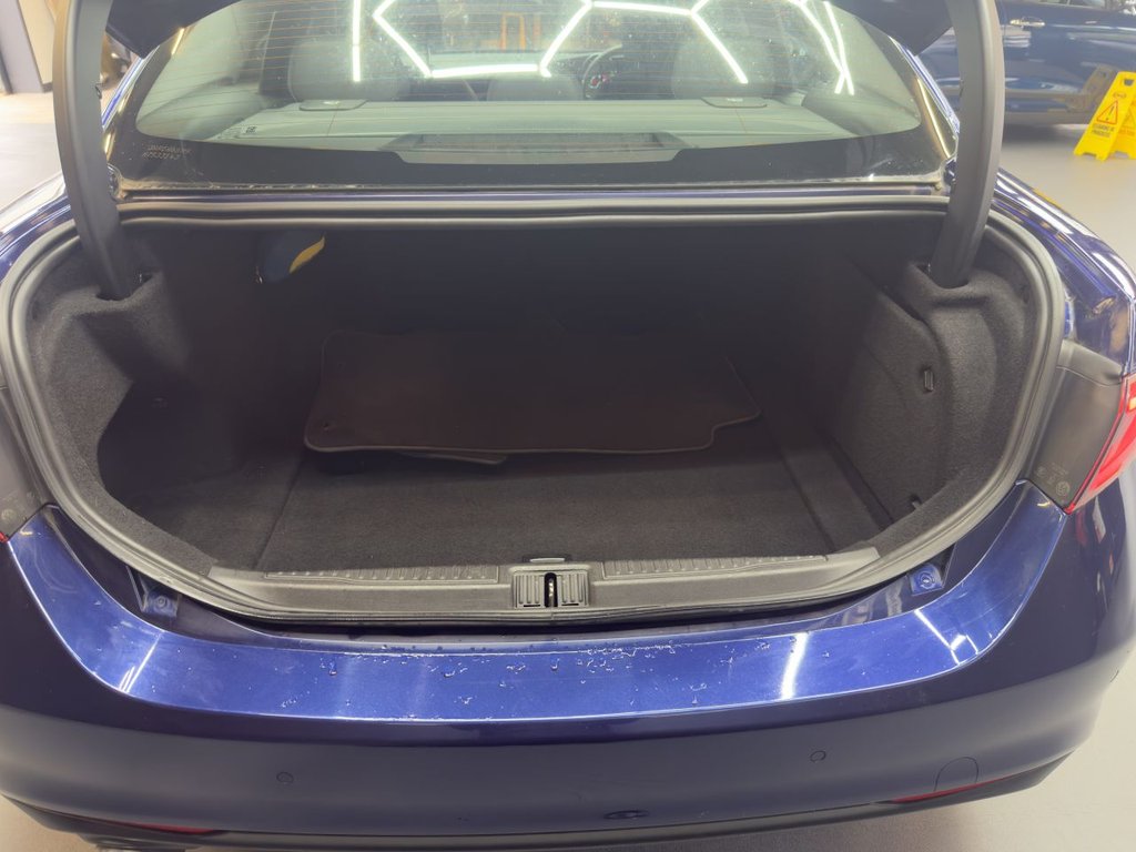 Used Alfa Romeo Giulia 2017 for sale - 76459358: Photo 35