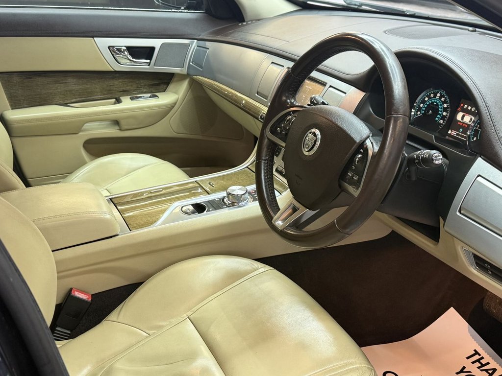 Used Jaguar XF 2012 for sale - 77193469: Photo 17