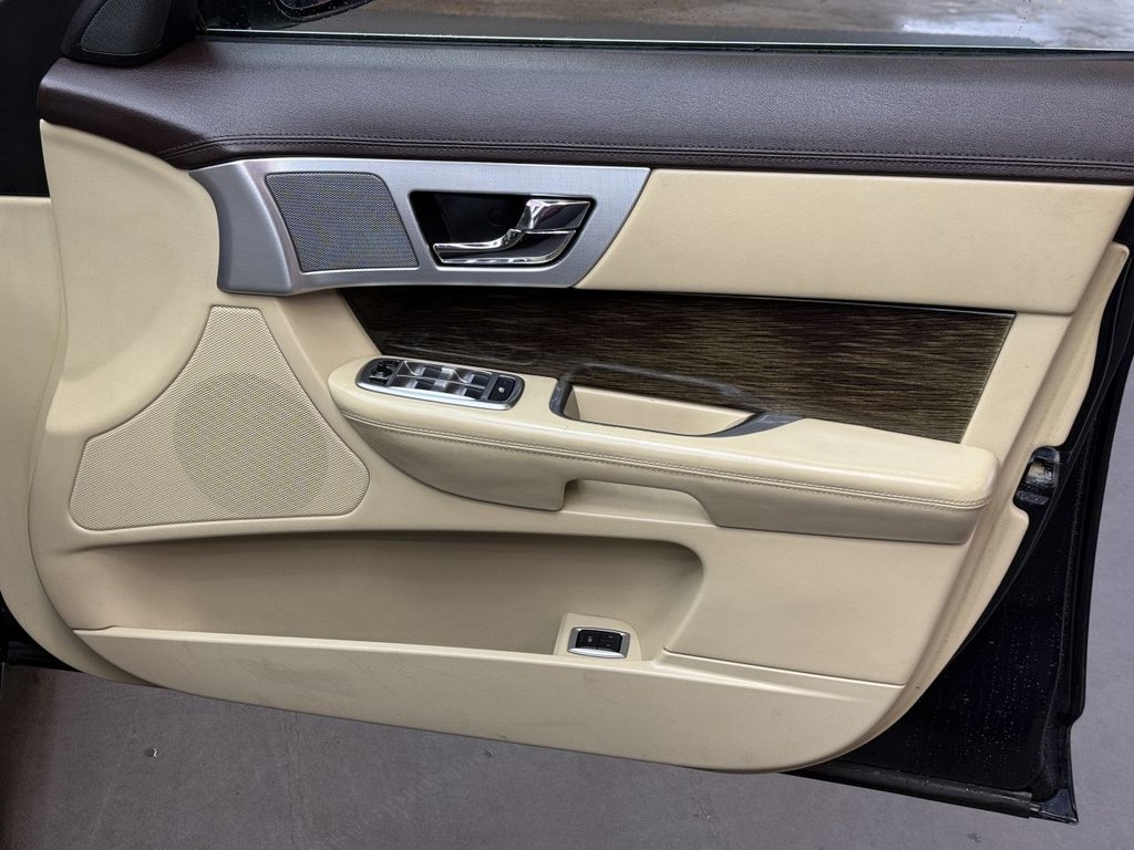 Used Jaguar XF 2012 for sale - 77193469: Photo 20